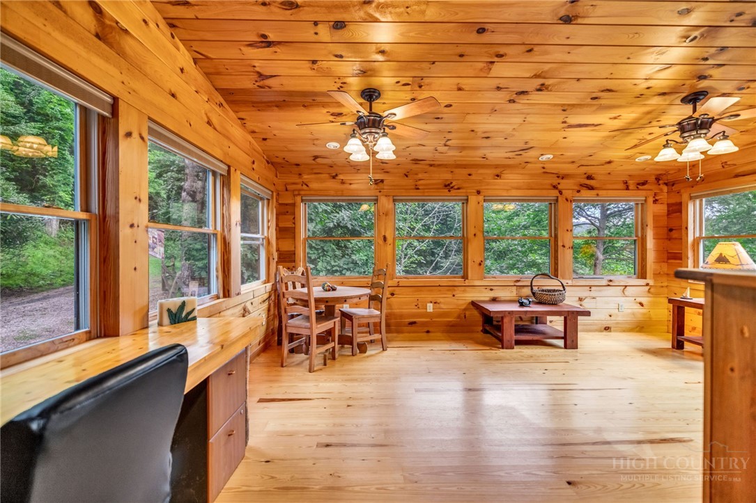 219 Ravenwood Drive