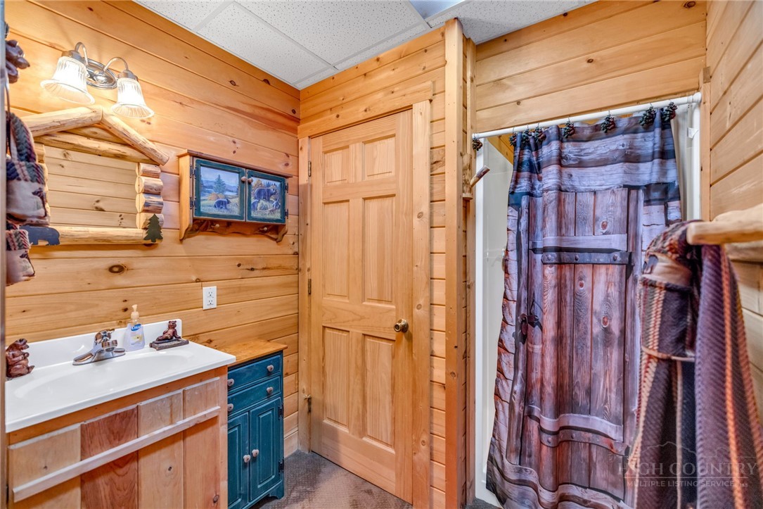 219 Ravenwood Drive