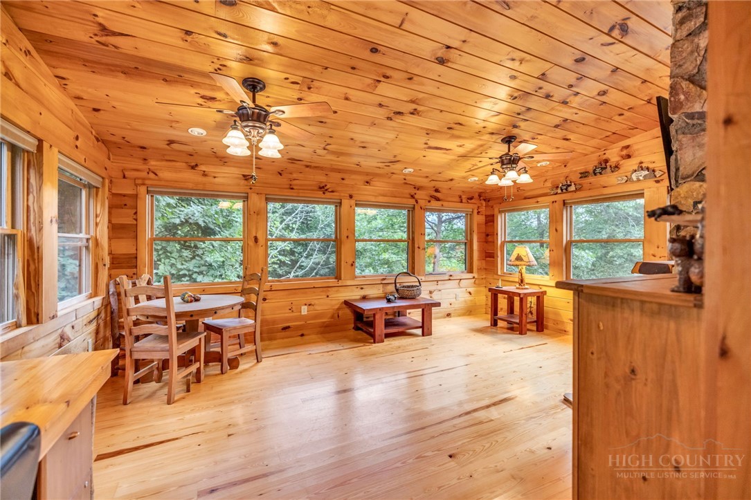 219 Ravenwood Drive