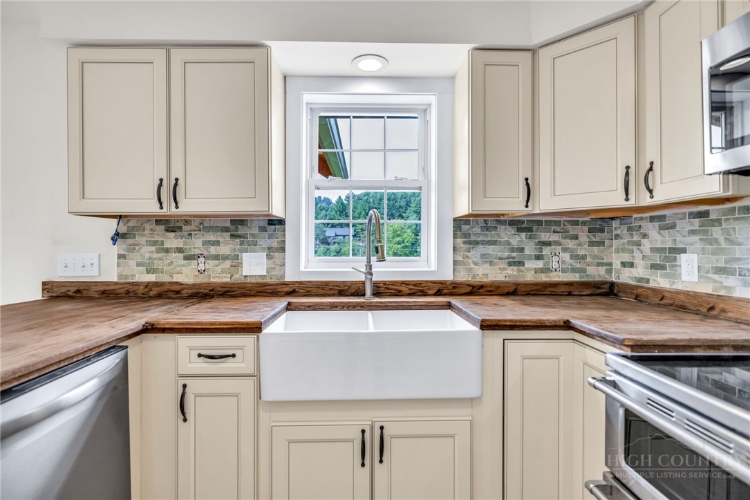 275 Grover Howell Road