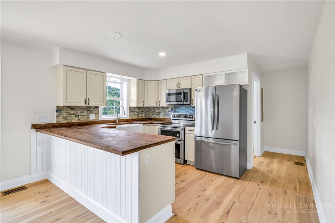 275 Grover Howell Road