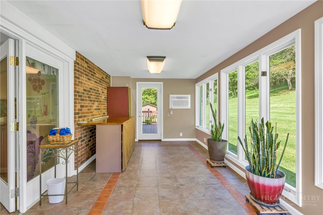 420 Roaring Fork Road