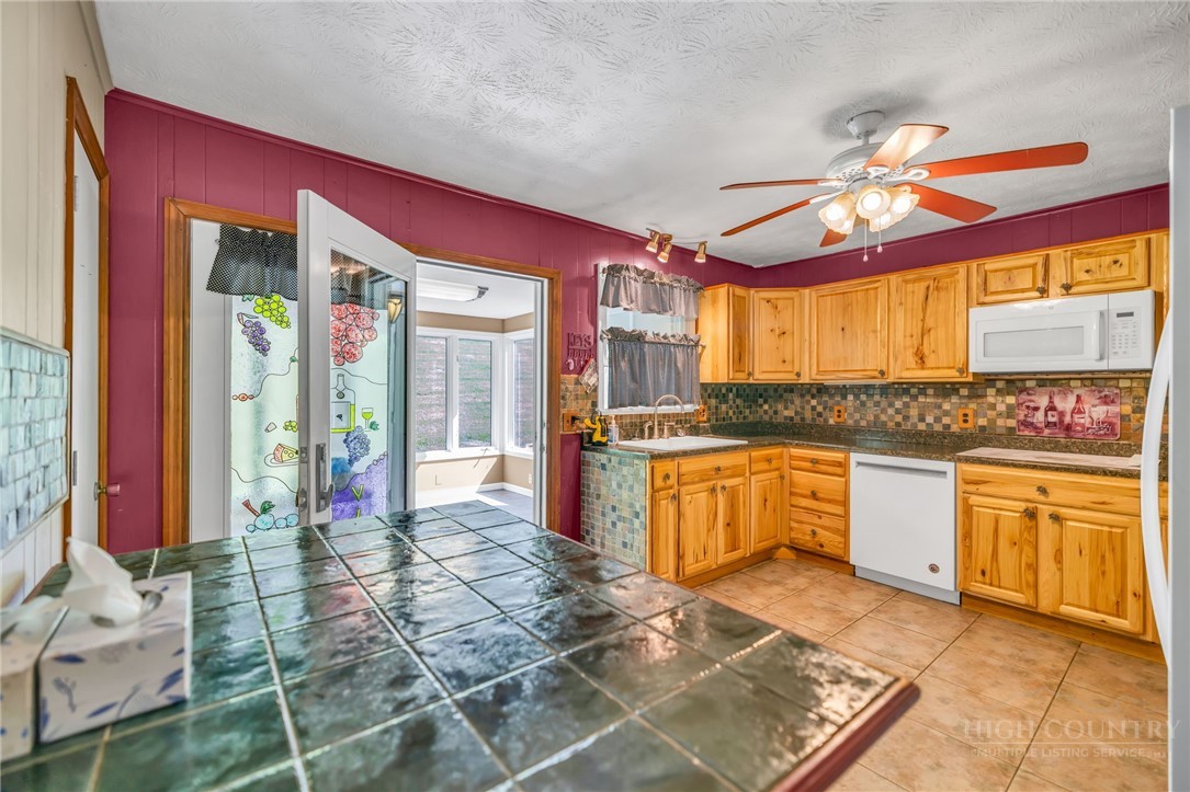 420 Roaring Fork Road