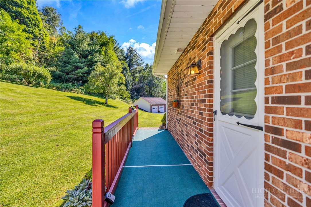 420 Roaring Fork Road