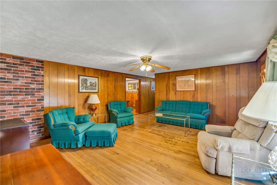 480 Roaring Fork Road