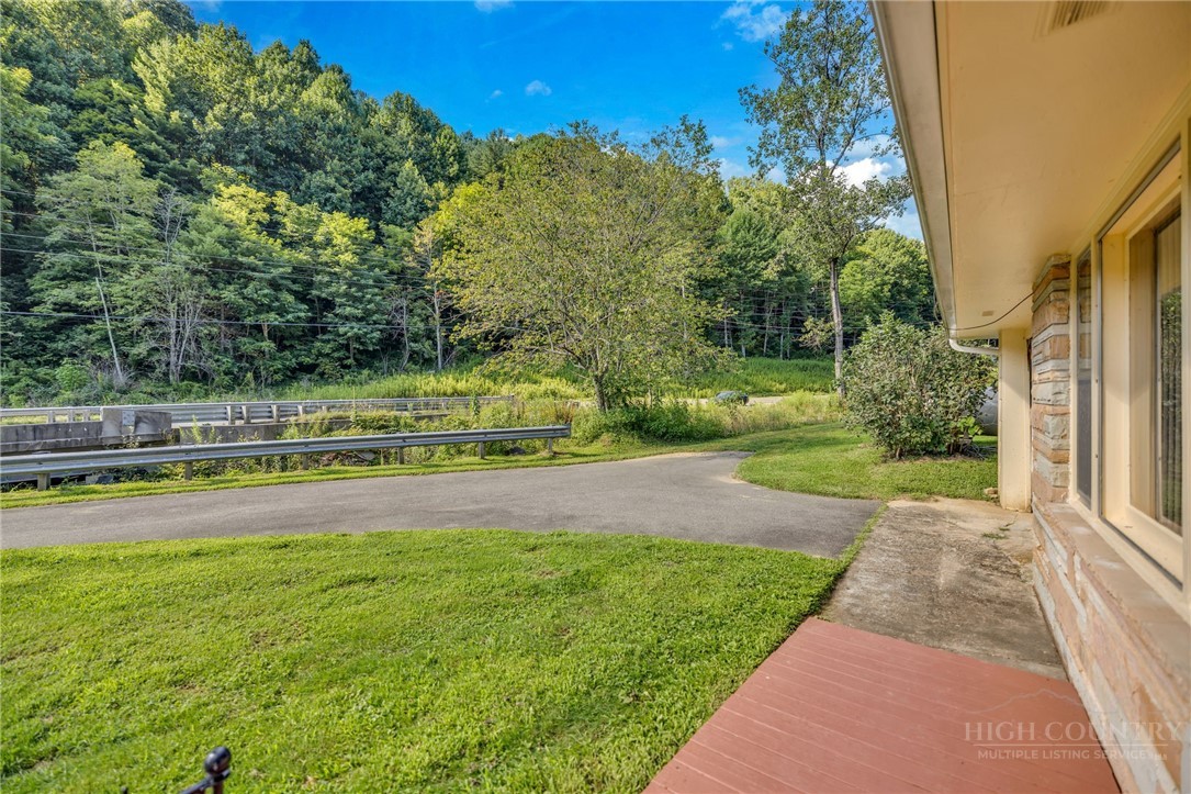 480 Roaring Fork Road