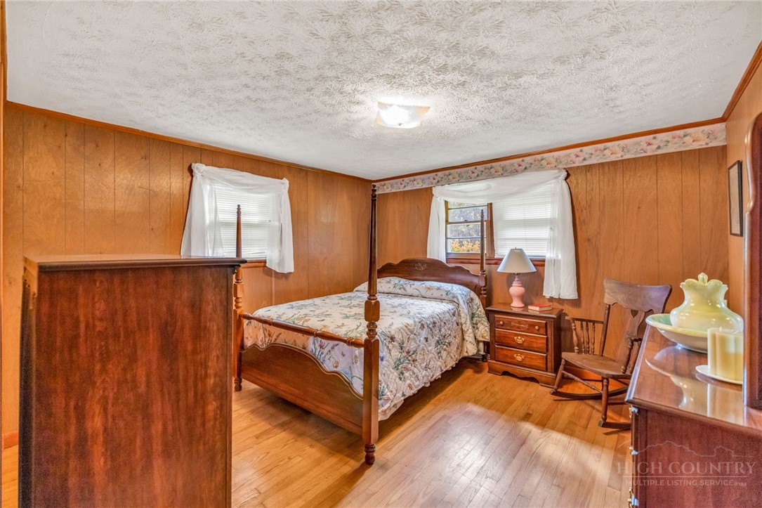 480 Roaring Fork Road
