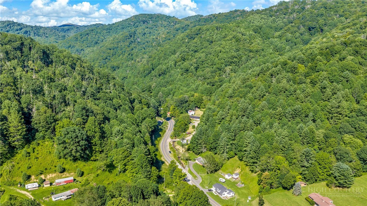 480 Roaring Fork Road