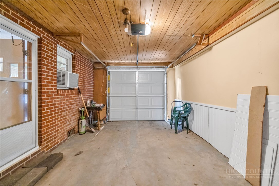480 Roaring Fork Road