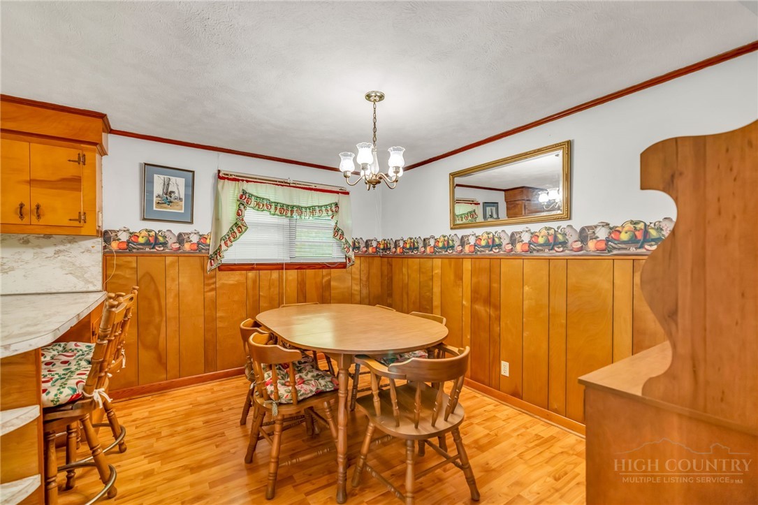 480 Roaring Fork Road
