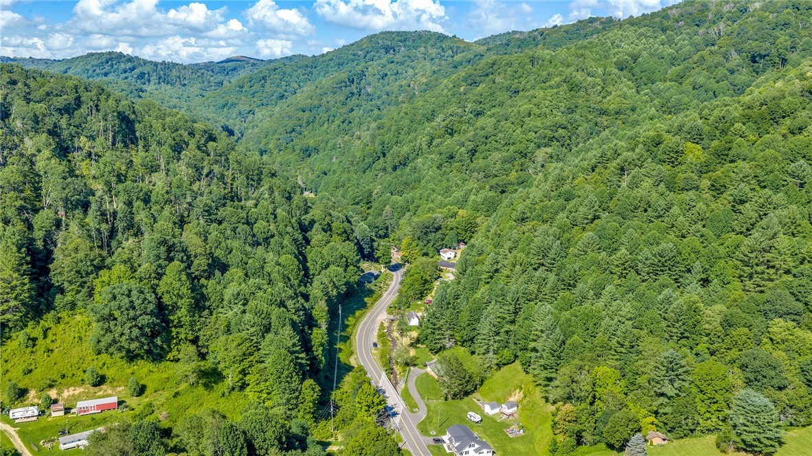 480 Roaring Fork Road