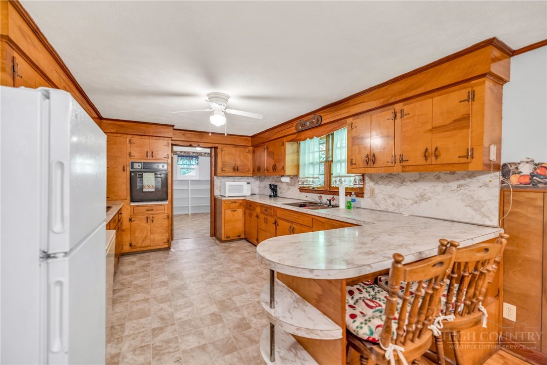 480 Roaring Fork Road