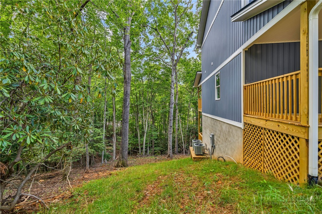 360 Laurel Lane