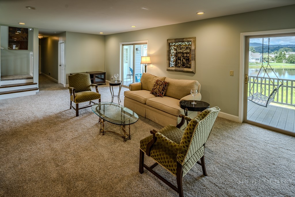 342 Birkdale Ridge
