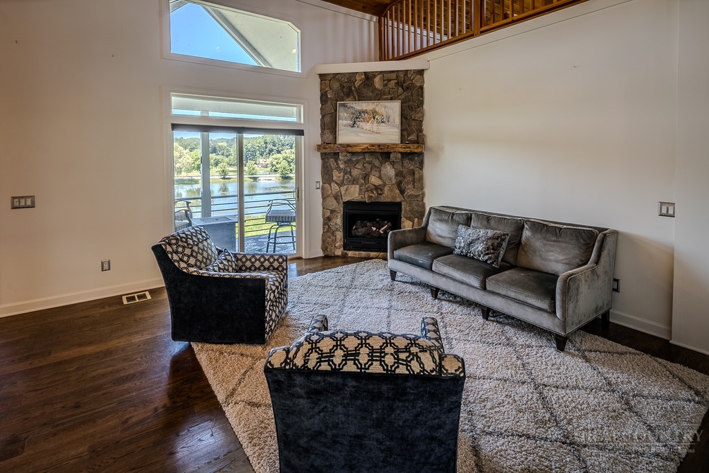 342 Birkdale Ridge