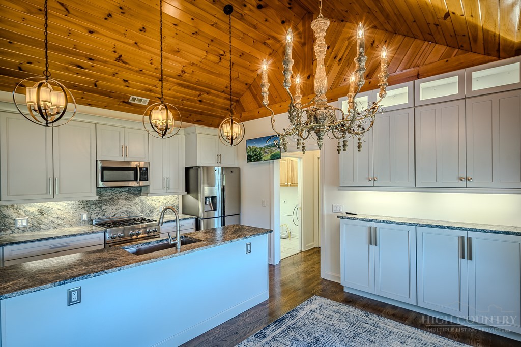 342 Birkdale Ridge