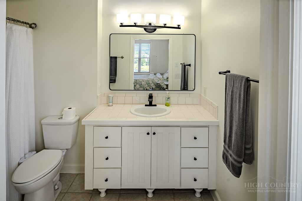 342 Birkdale Ridge