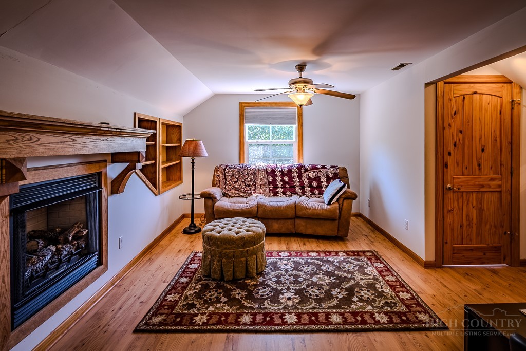 342 Birkdale Ridge