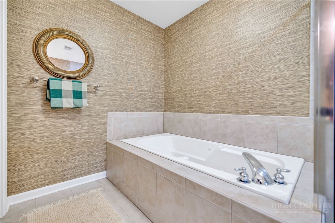 1063 Golf Course Road 3