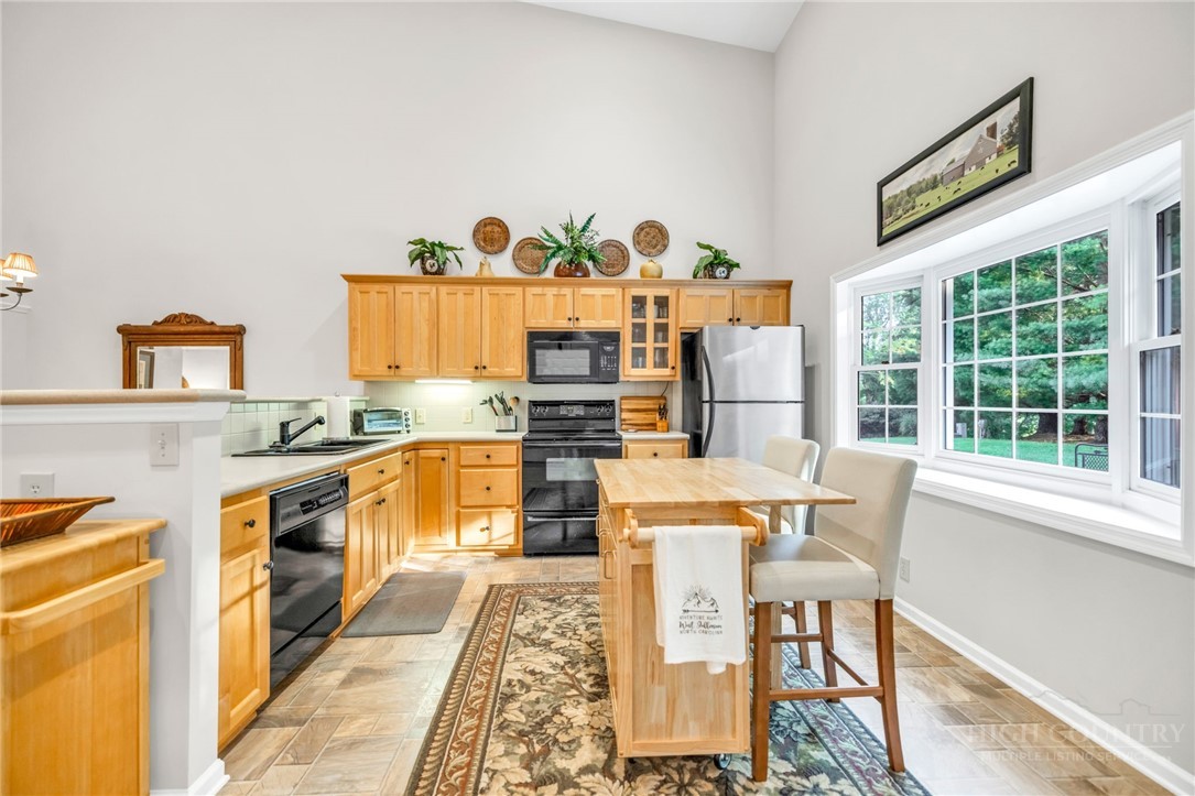 1063 Golf Course Road 3