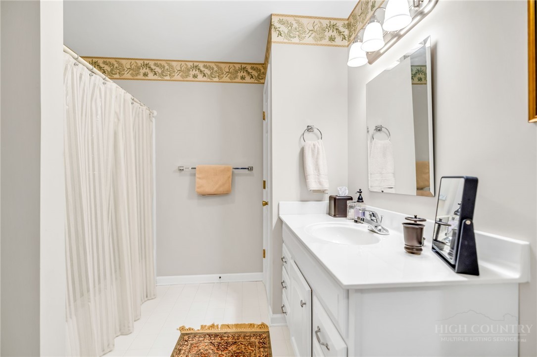 1063 Golf Course Road 3