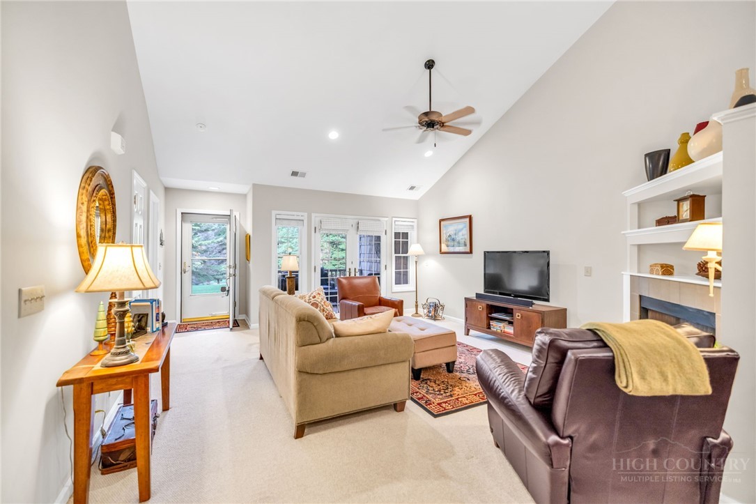 1063 Golf Course Road 3