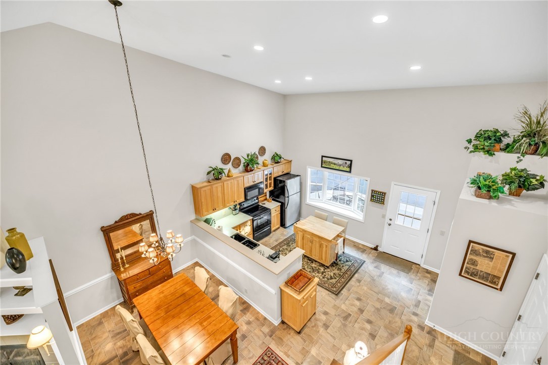 1063 Golf Course Road 3