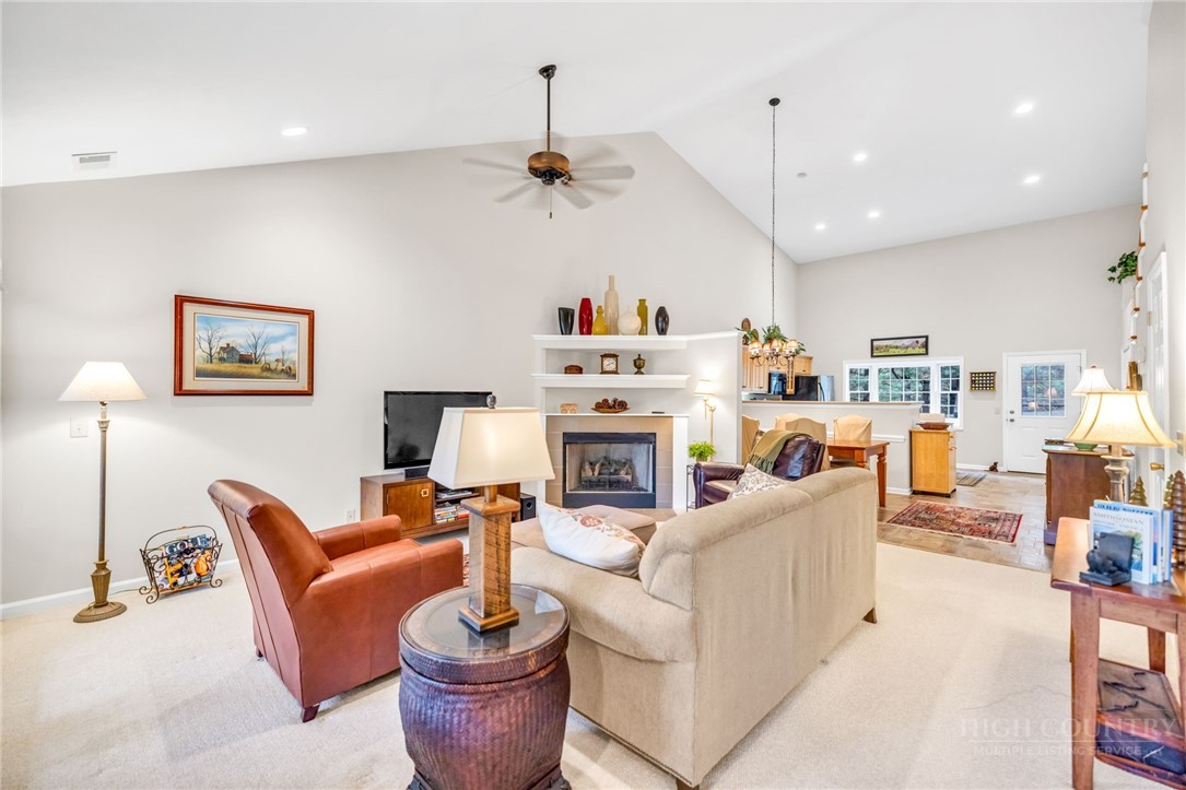 1063 Golf Course Road 3