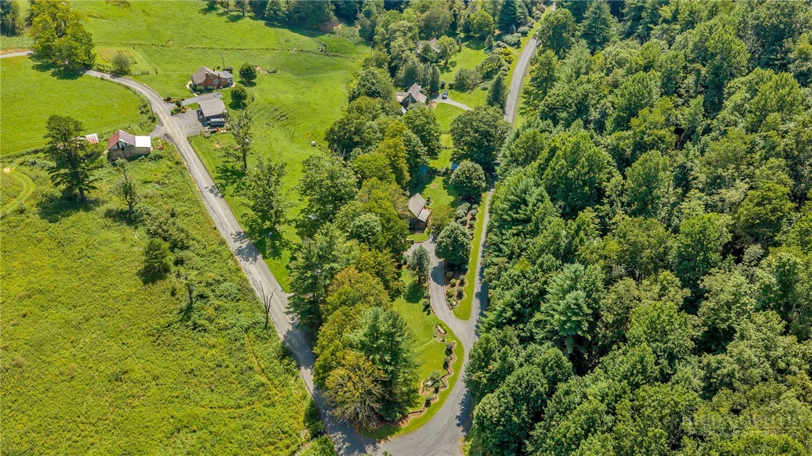 155 Chestnut Creek Road