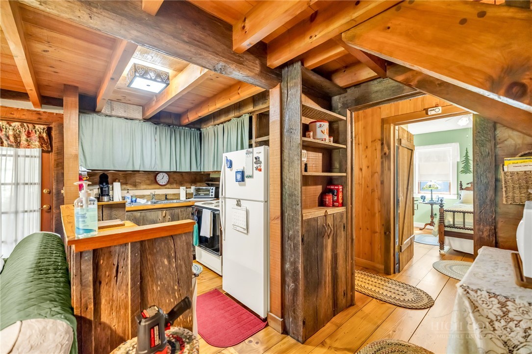 155 Chestnut Creek Road