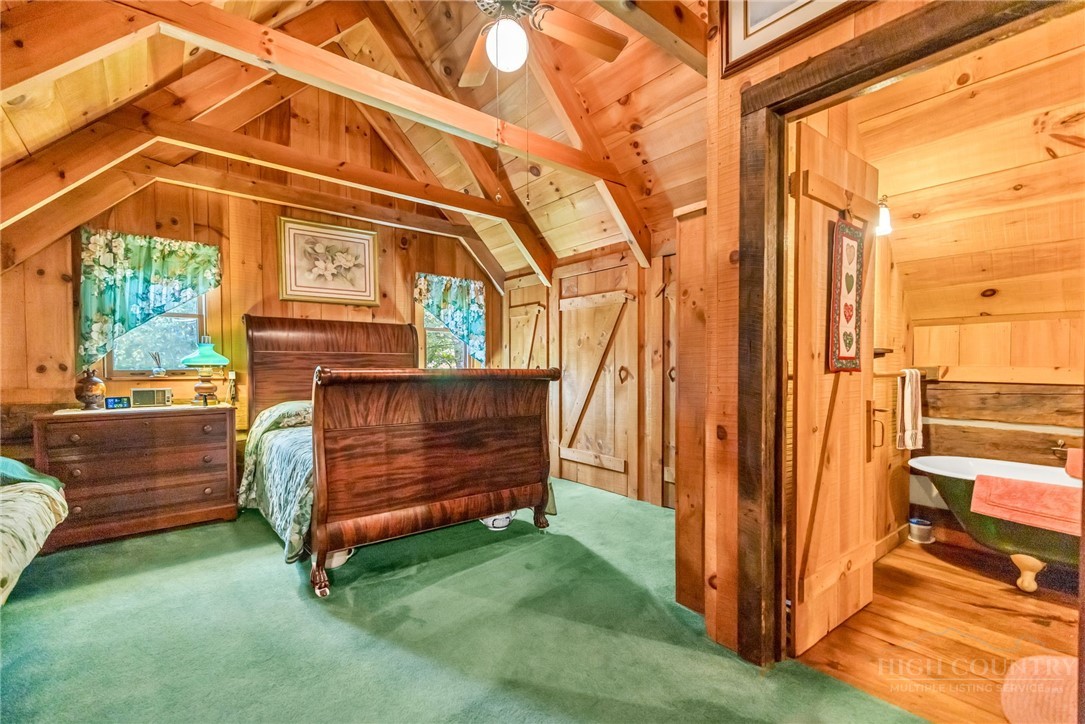 155 Chestnut Creek Road