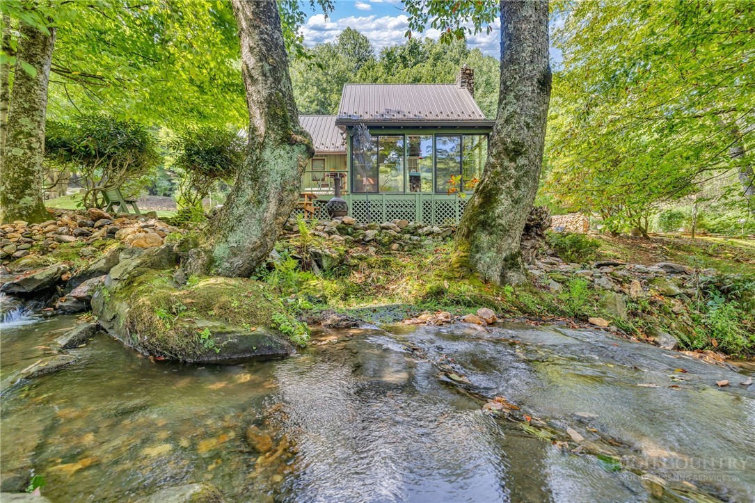 155 Chestnut Creek Road