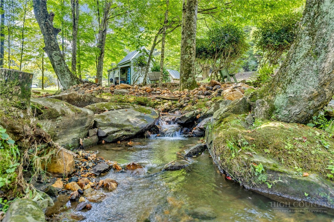 155 Chestnut Creek Road