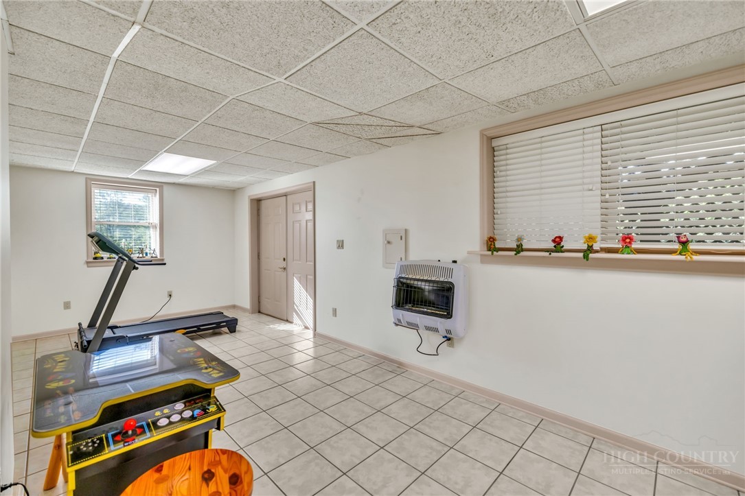 153 Knollview Place