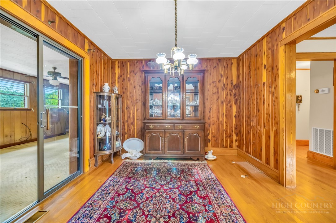 4908 Railroad Grade