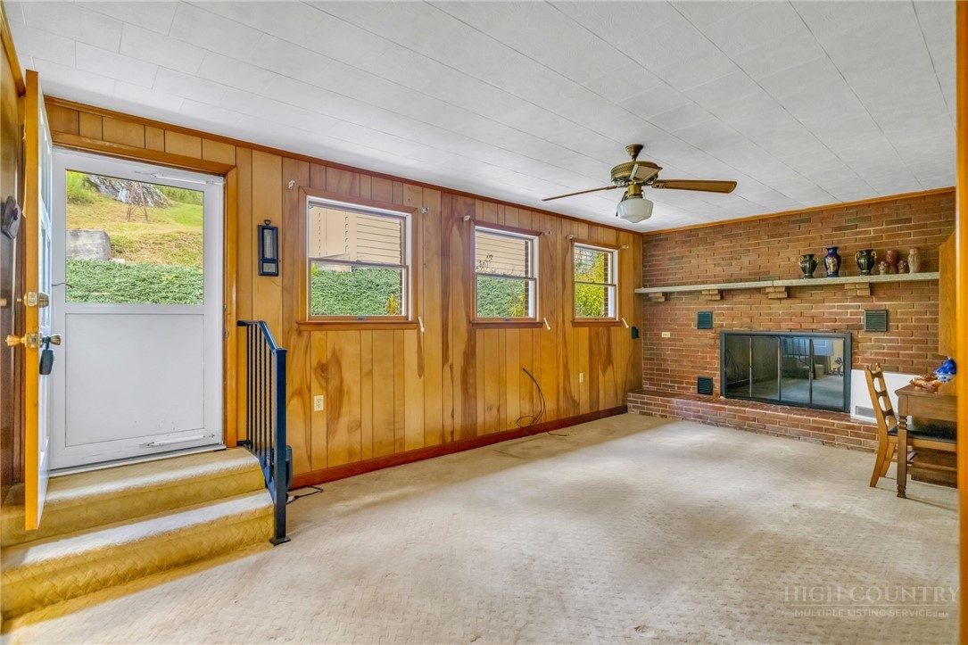 4908 Railroad Grade