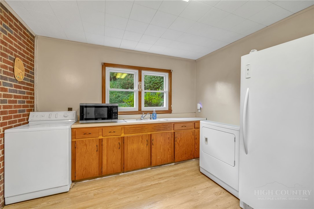 4908 Railroad Grade