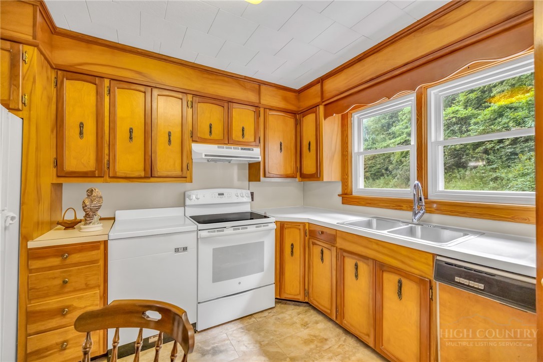 4908 Railroad Grade