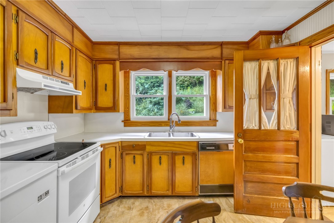 4908 Railroad Grade