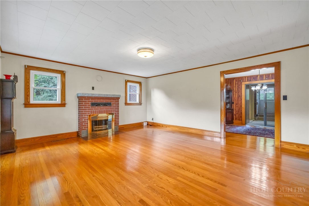 4908 Railroad Grade
