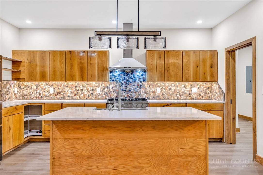 182 Skyland Trail
