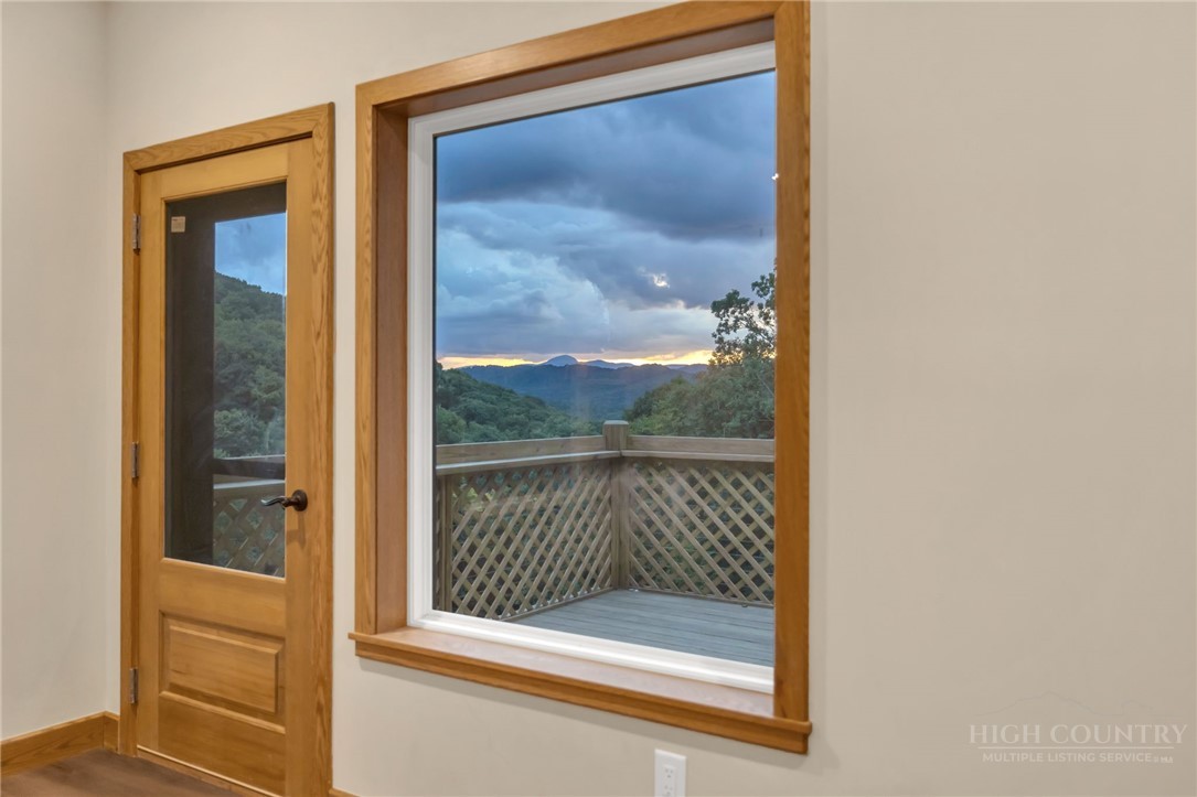 182 Skyland Trail