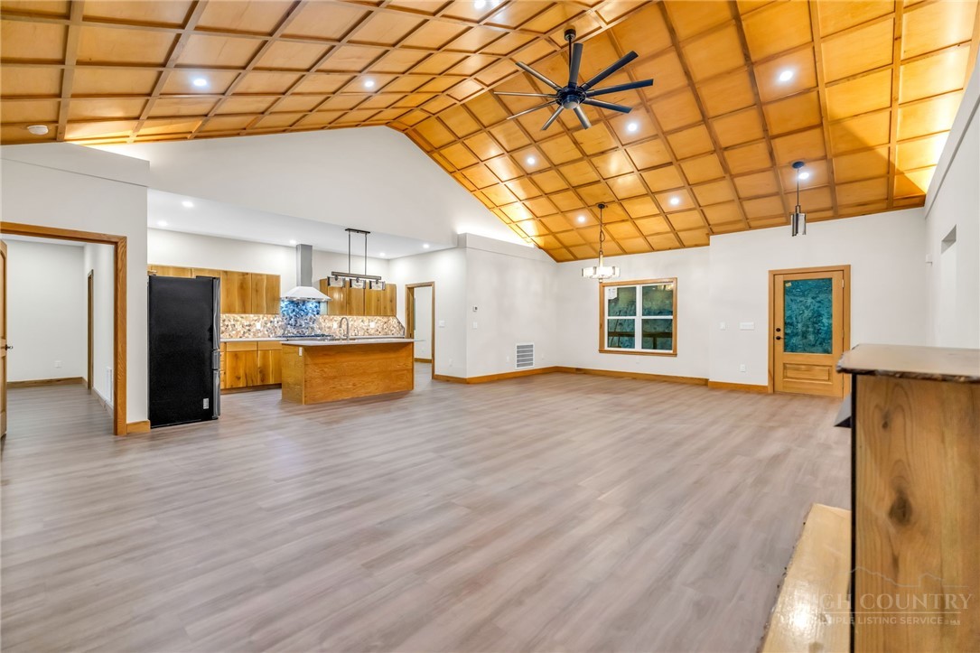 182 Skyland Trail