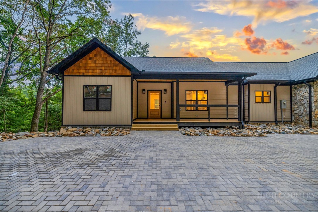 182 Skyland Trail