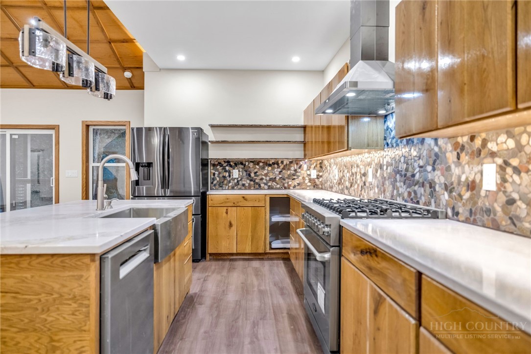 182 Skyland Trail