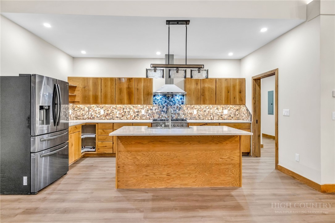 182 Skyland Trail