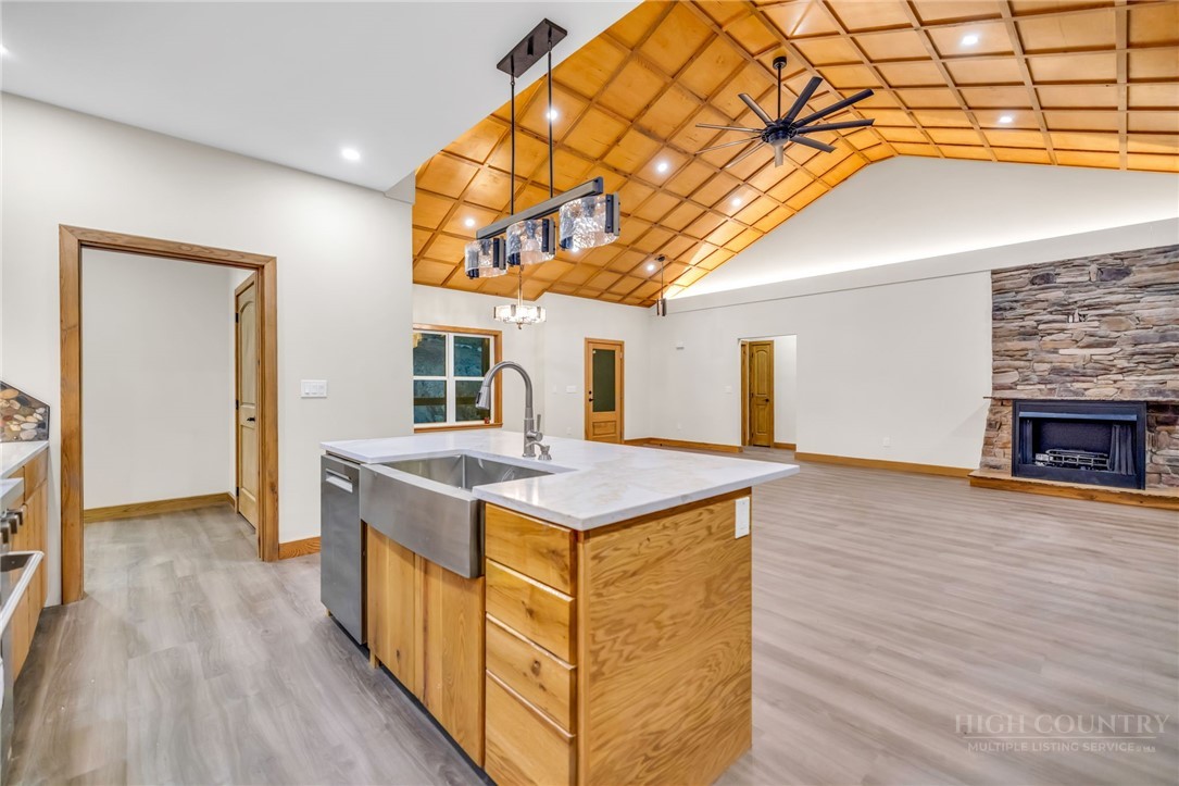 182 Skyland Trail