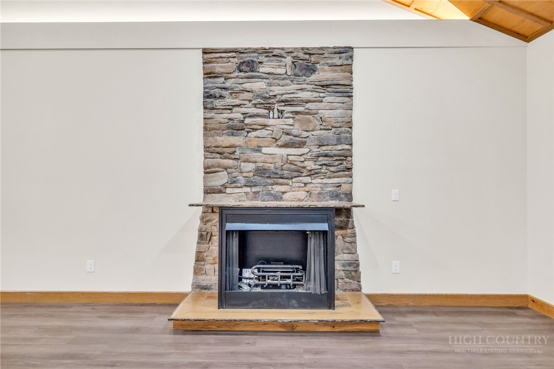 182 Skyland Trail