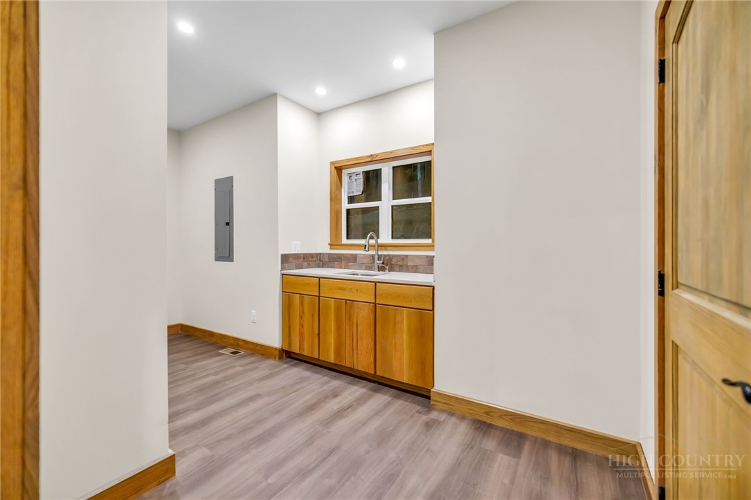 182 Skyland Trail