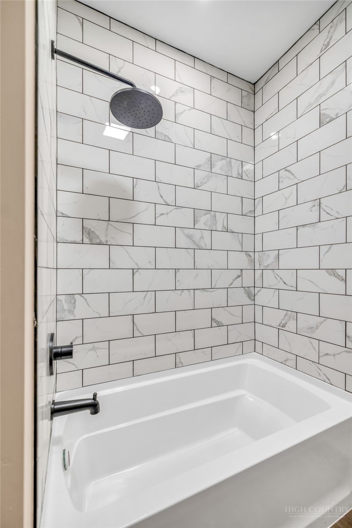 182 Skyland Trail
